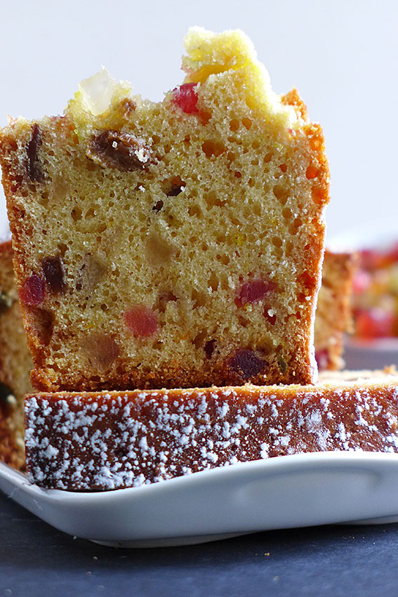 Plum cake de frutas confitadas. Receta de postre fácil y sencilla