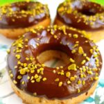 Donuts o donas de kefir y chocolates saludables